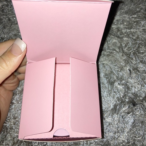 Kylie Skin Face Mask - Picture 8 of 14